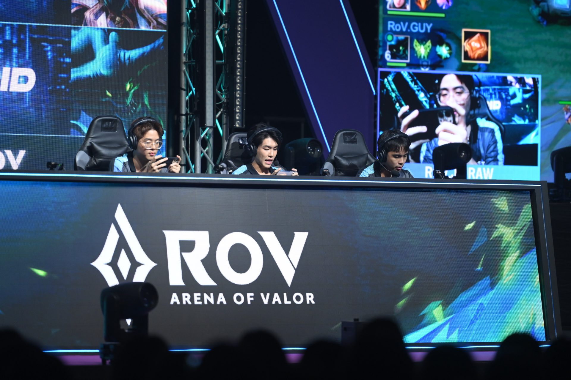 First Round Rov PROXIE – BUS ดวลแมตช์ไฟลุก ประกาศศักดา MVP แห่ง T-POP ในงาน RoV DAY ...