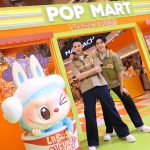 POP MART เปิดสาขาใหม่ใจกลางเมืองที่ CENTRAL PARK ดึงเอ็กซ์คลูซีฟป๊อปอัพระดับโลก THE MONSTERS WACKY MART POP-UP STORE มาร่วมจอยความสนุก ชาวป๊อปคนพิเศษ ‘จิมมี่ – ซี’ ร่วมฉลอง!