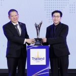 สมเกียรติ สมศักดิ์ศรี “จีเอ็มเอ็มทีวี” รับ “รางวัลการทูตสาธารณะ” ประจำปี 2568 จัดโดย “กระทรวงการต่างประเทศ” และ “มูลนิธิไทย” ในฐานะองค์กรสื่อบันเทิงไทย ที่สร้างชื่อเสียงประเทศผ่านพลัง Soft Power สู่เวทีโลก