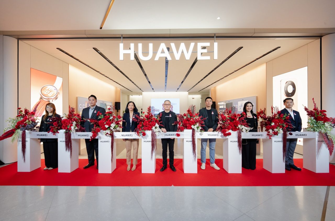 1 ผู้บริหารและเหล่าพันธมิตรร่วมงาน เปิดตัว HUAWEI Experience Store